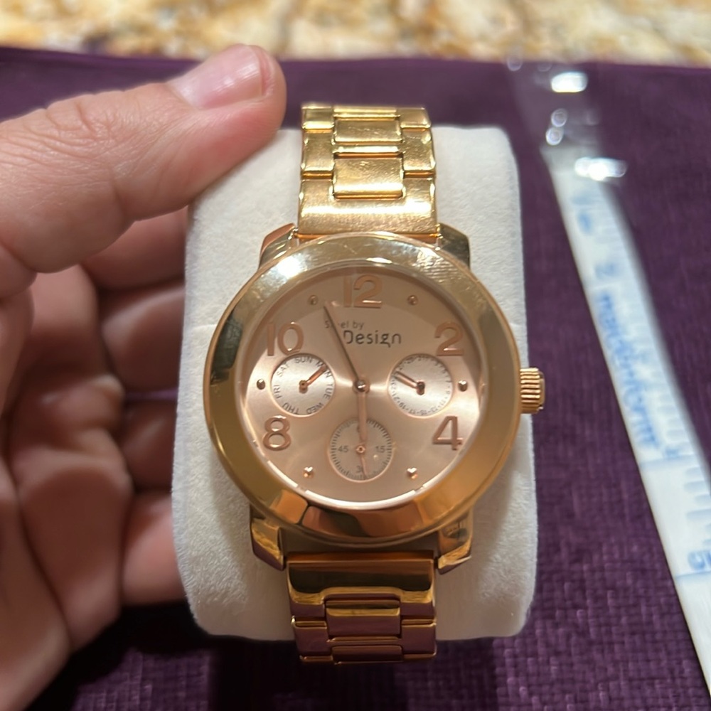 Brand steel by design beautiful mint condition women’s watch never worn No box